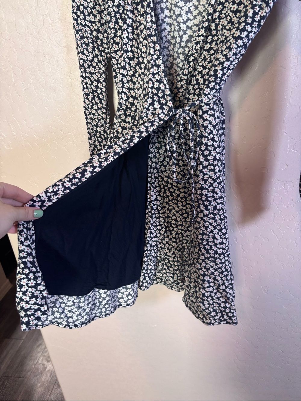 Abercrombie & Fitch Floral Wrap Mini Dress Womens XS Long Sleeve Tie Waist - Picture 5 of 9